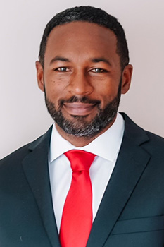 headshot of vaughn godet