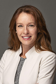 headshot of miriam smith